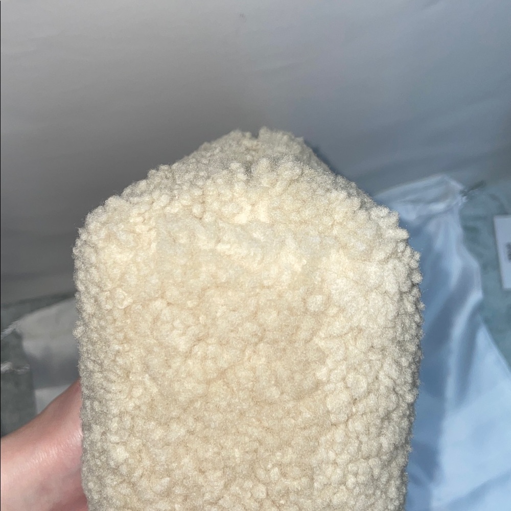 NWT Coach ‘Juliet’ Shearling 25 Shoulder Bag - Picture 9 of 13